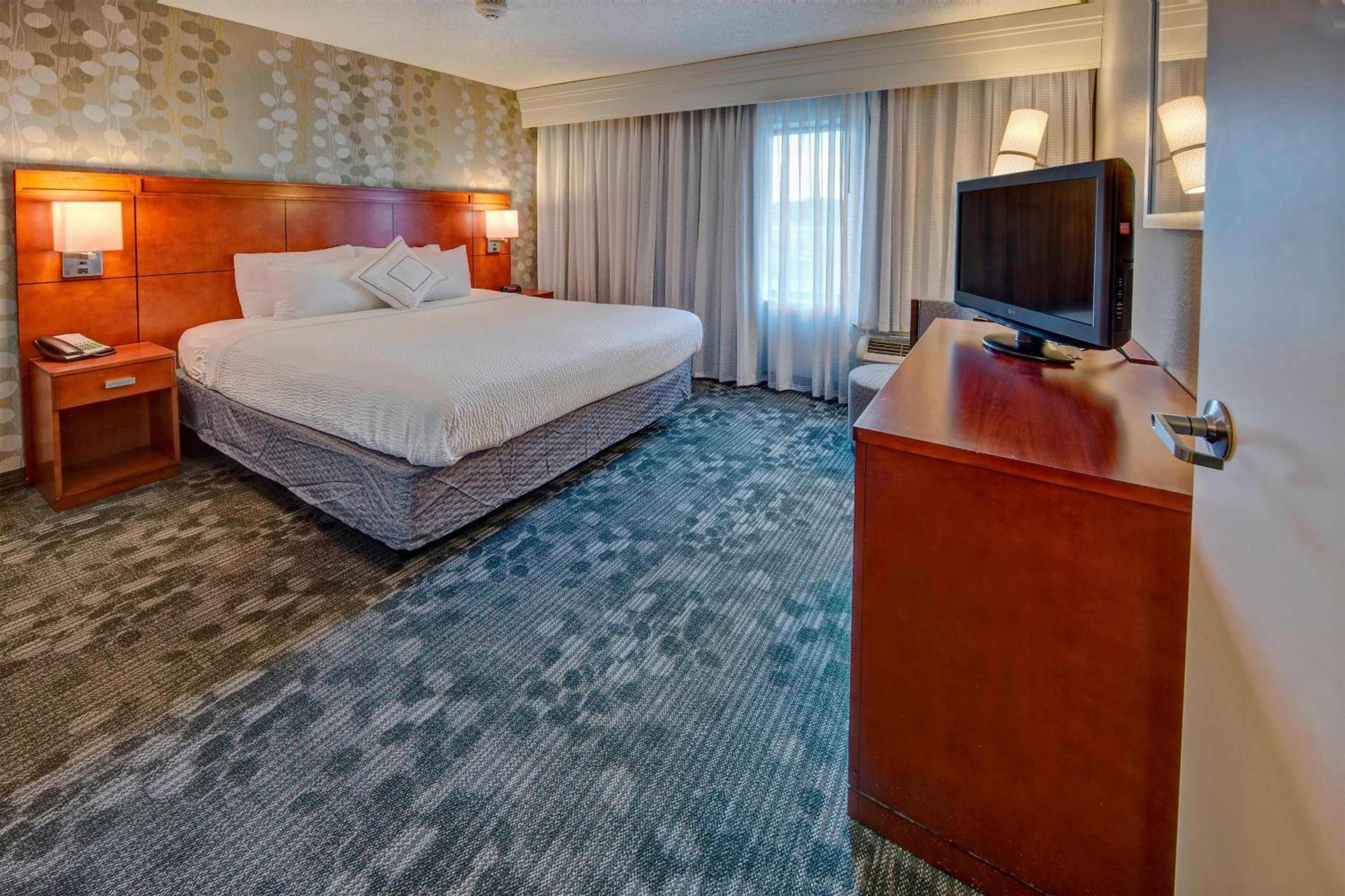 Hotel Courtyard By Marriott Alexandria Exterior foto