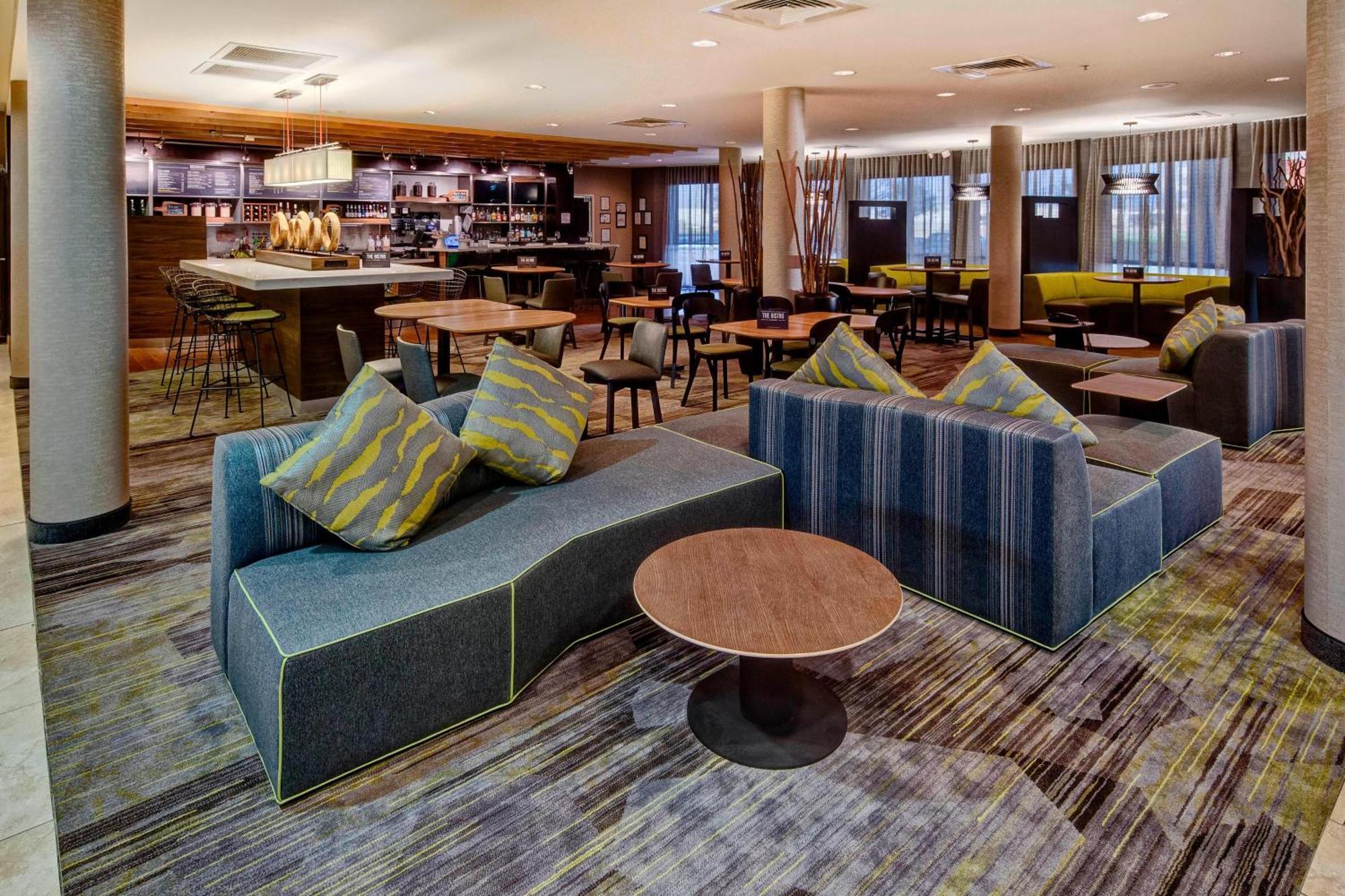 Hotel Courtyard By Marriott Alexandria Exterior foto