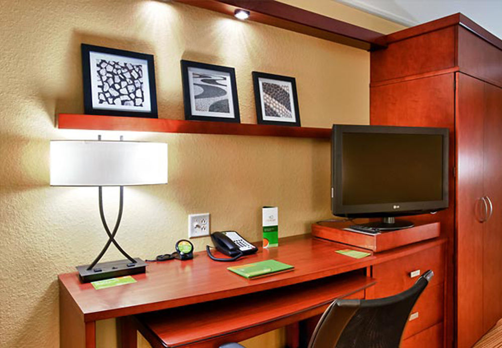 Hotel Courtyard By Marriott Alexandria Exterior foto